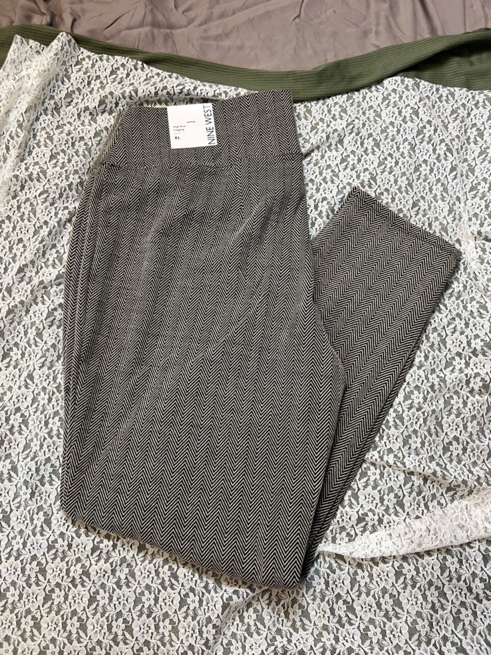 Nine West Women's Black and White Chevron Dress Pants